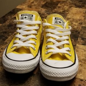 Yellow converse